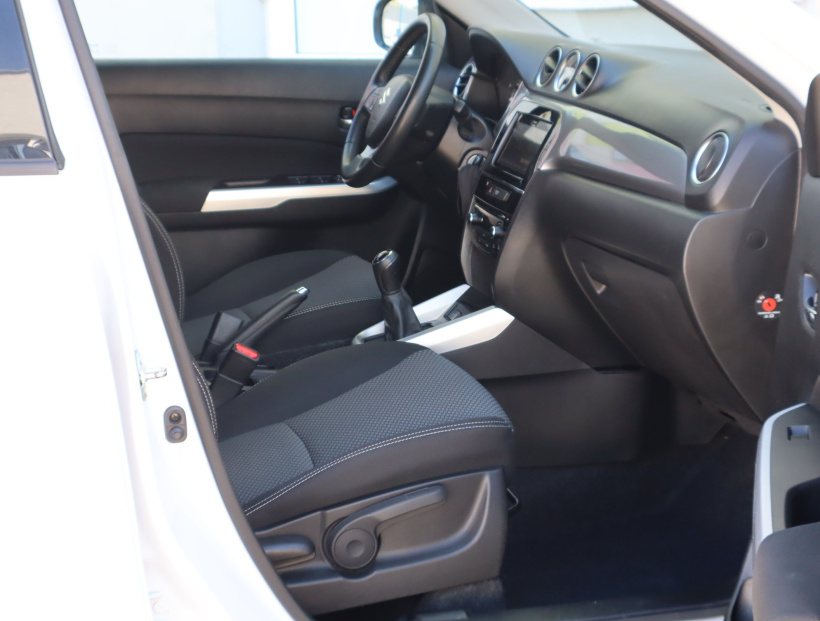 Suzuki Vitara, 2016