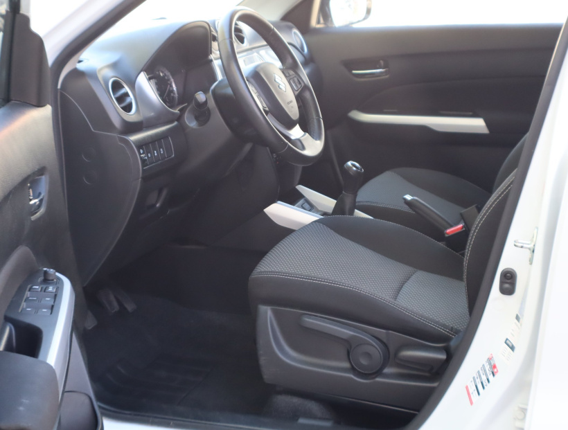 Suzuki Vitara, 2016