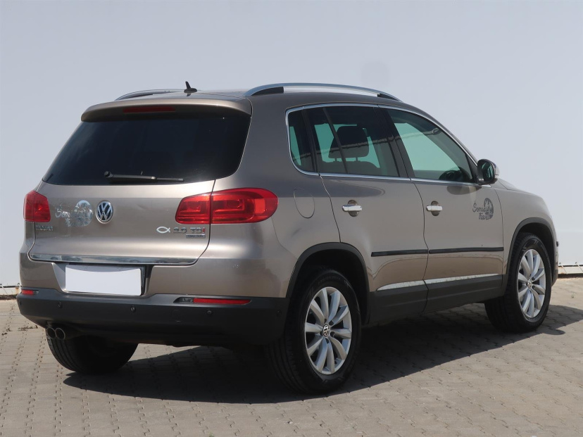 Volkswagen Tiguan, 2012
