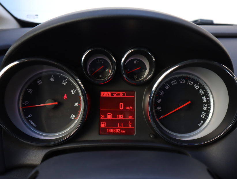 Opel Astra, 2015