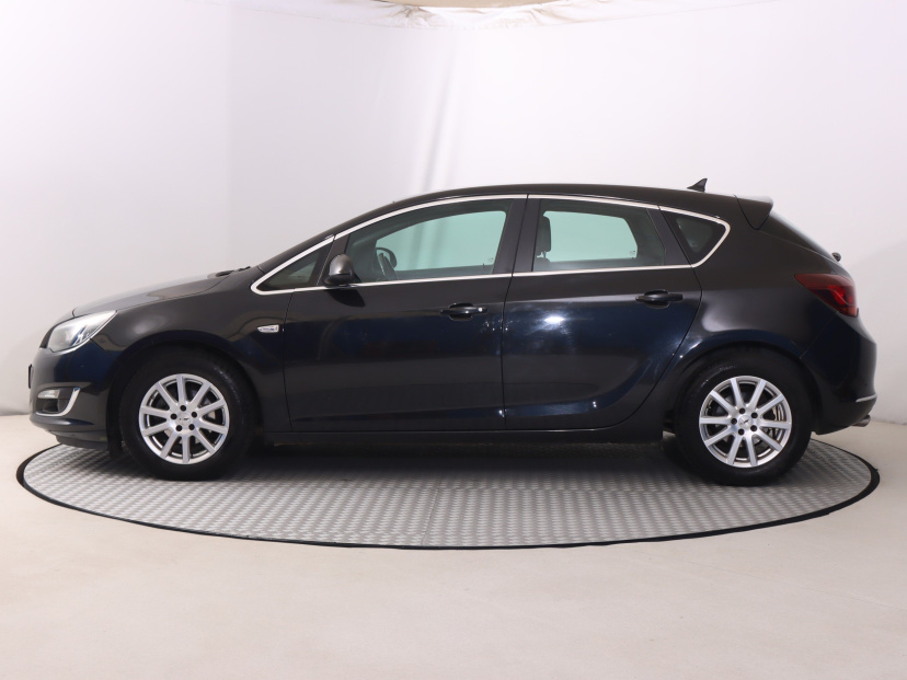 Opel Astra, 2015
