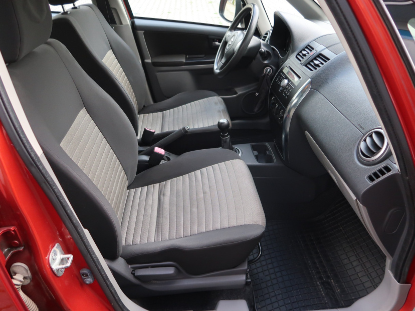 Suzuki SX4, 2012