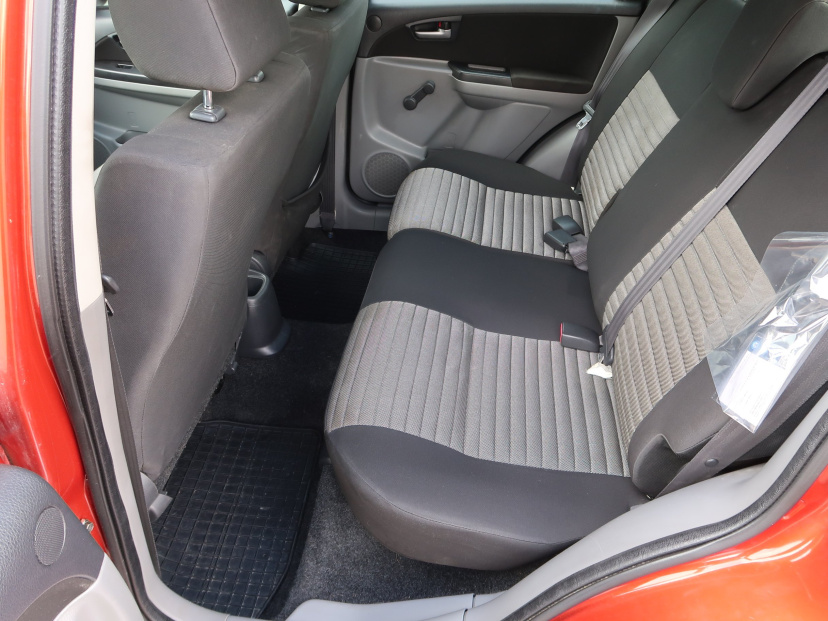 Suzuki SX4, 2012