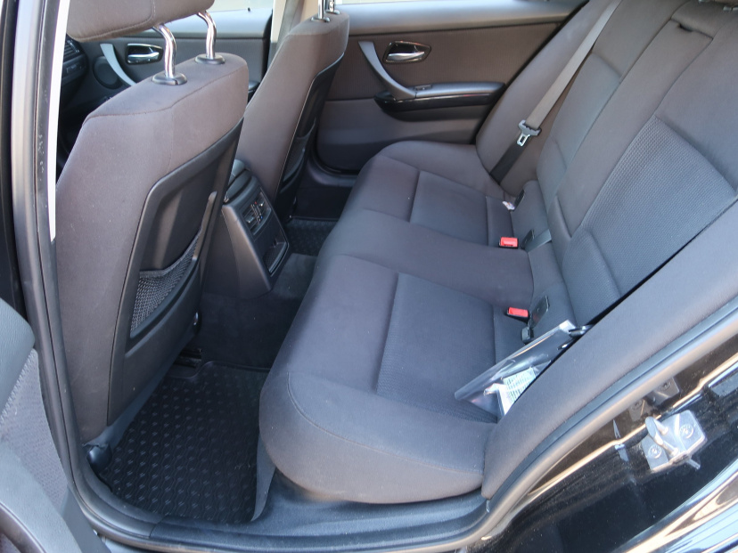 BMW 3, 2010