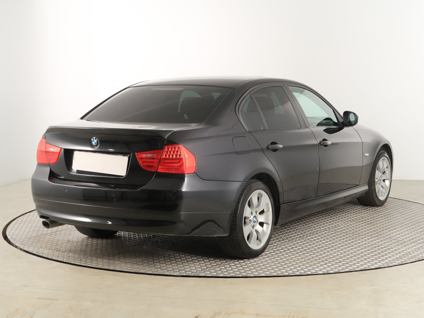 BMW 3, 2010