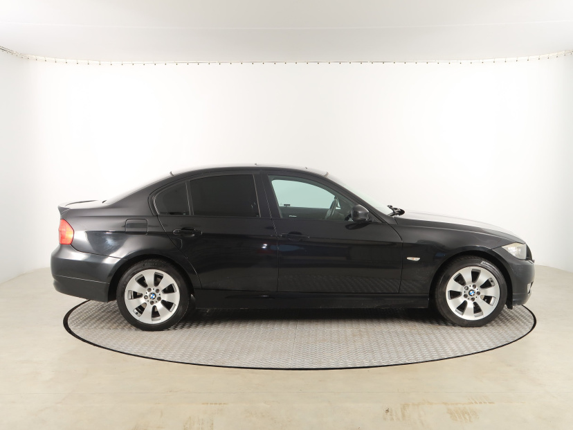 BMW 3, 2010