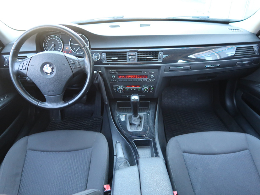 BMW 3, 2010