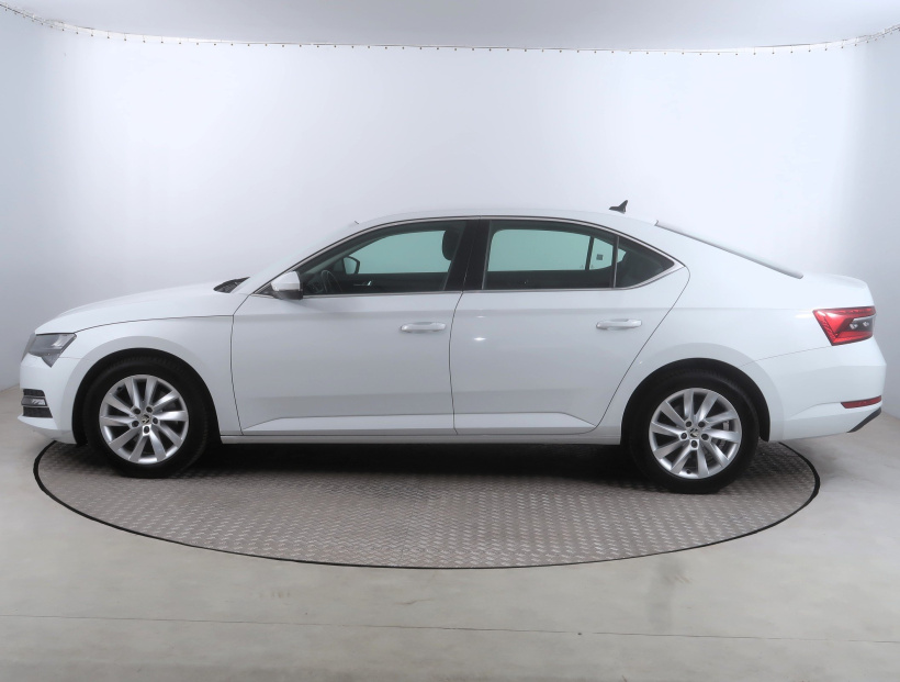 Škoda Superb, 2023
