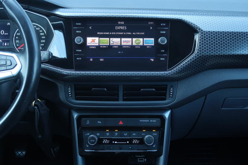 Volkswagen T-Cross, 2019