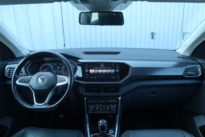 Volkswagen T-Cross, 2019