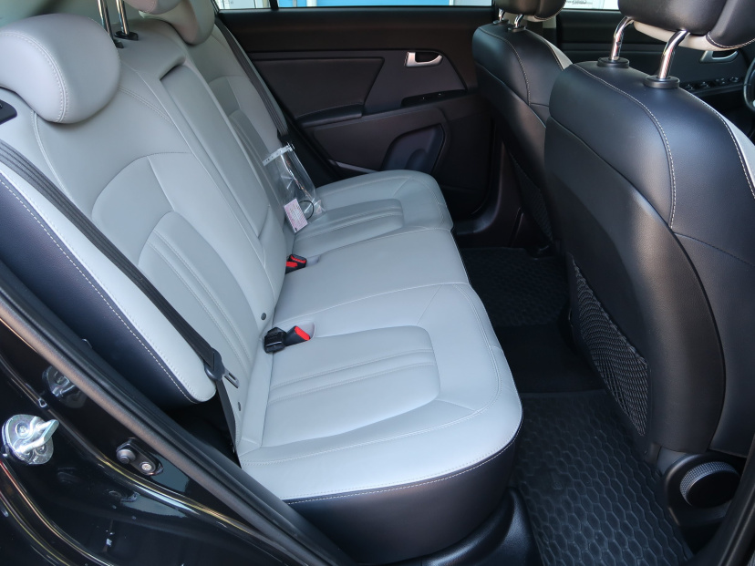 Kia Sportage, 2011