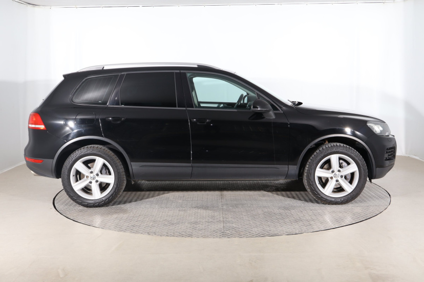 Volkswagen Touareg, 2014