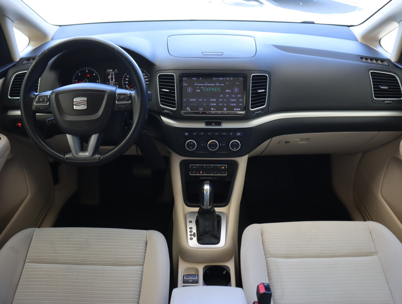 Seat Alhambra, 2013