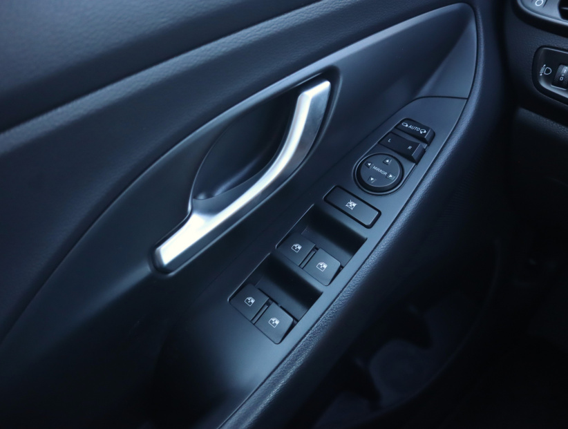 Hyundai i30, 2023