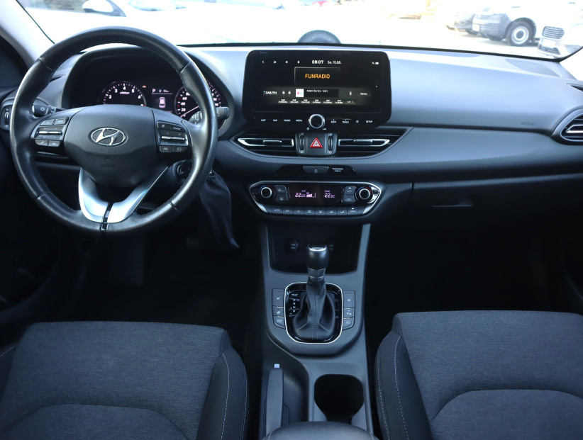 Hyundai i30, 2023