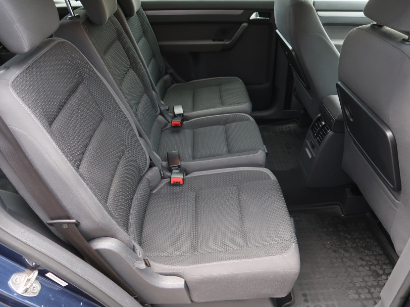 Volkswagen Touran, 2010