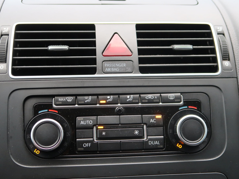 Volkswagen Touran, 2010