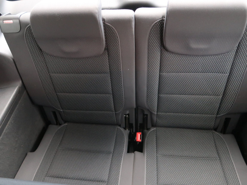 Volkswagen Touran, 2010