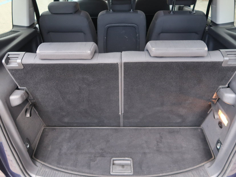 Volkswagen Touran, 2010