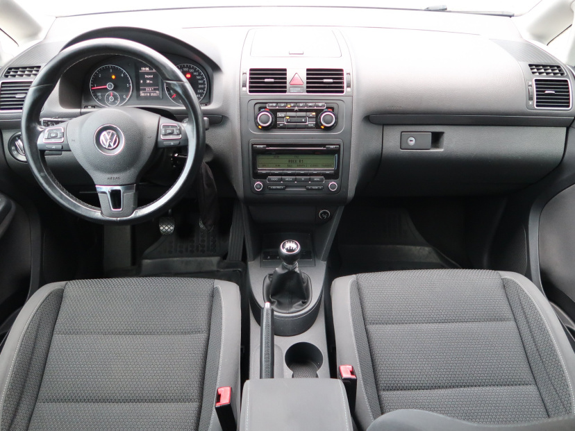 Volkswagen Touran, 2010