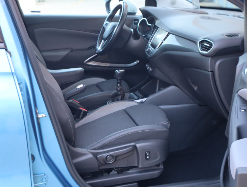 Opel Crossland, 2017