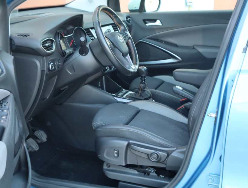 Opel Crossland, 2017