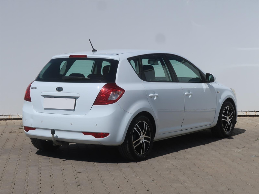 Kia Ceed, 2011