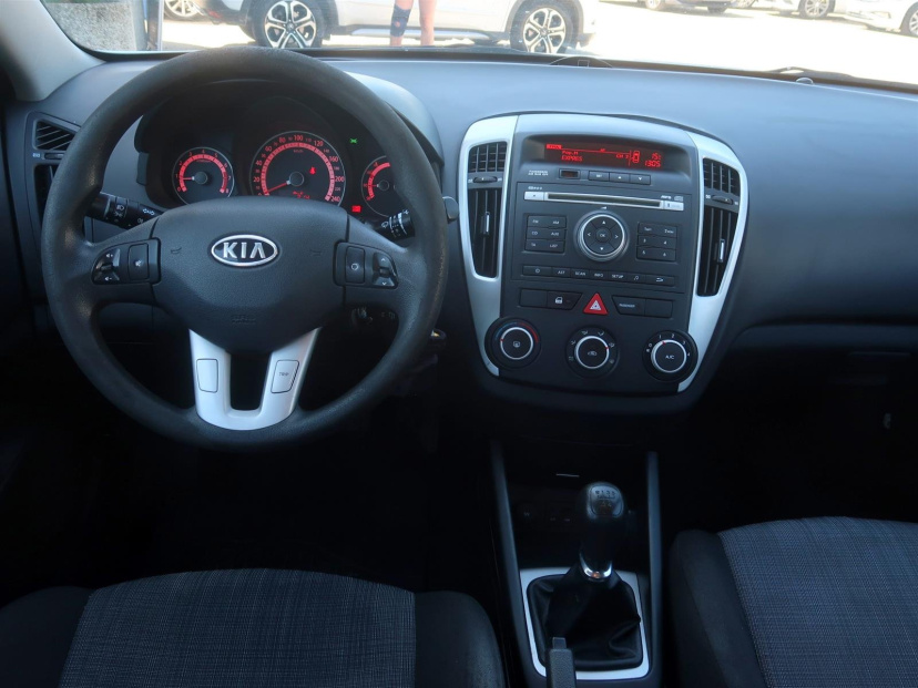 Kia Ceed, 2011