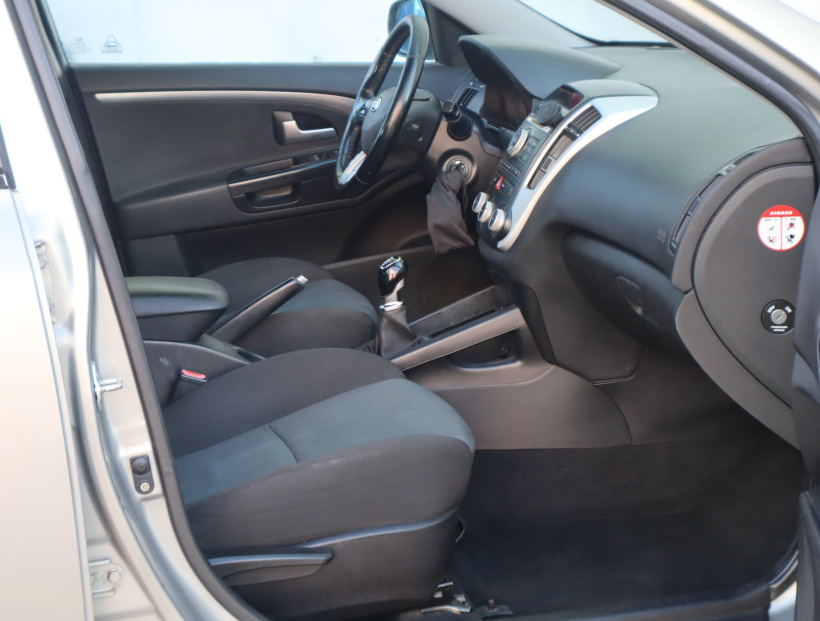 Kia Ceed, 2010