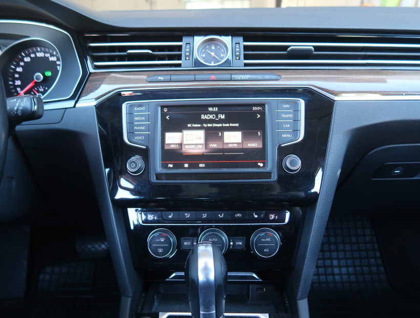 Volkswagen Passat, 2015