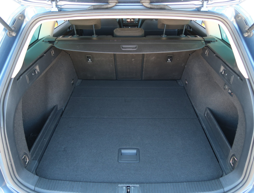 Volkswagen Passat, 2015