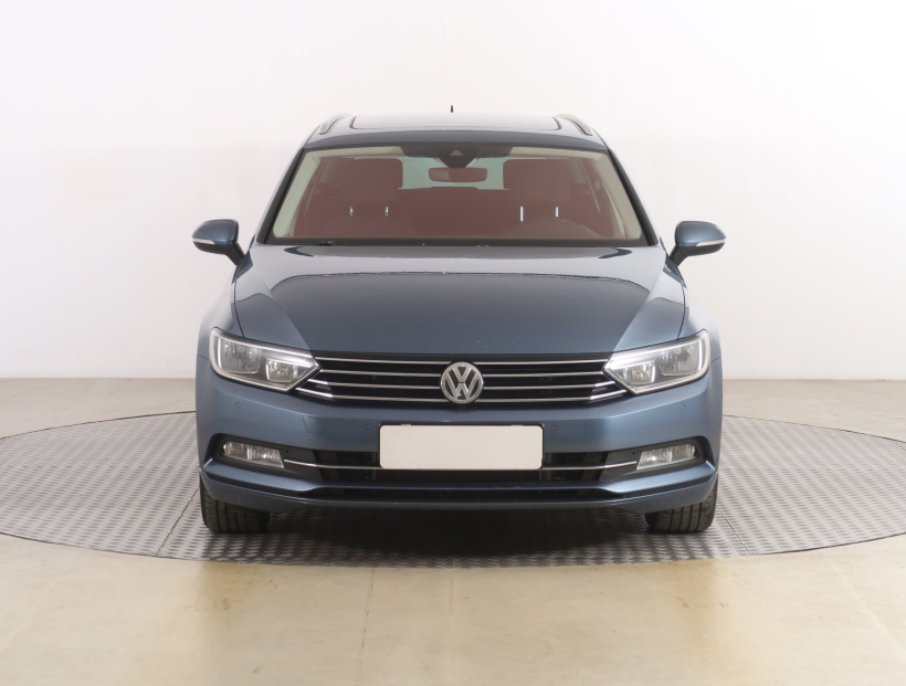 Volkswagen Passat, 2015