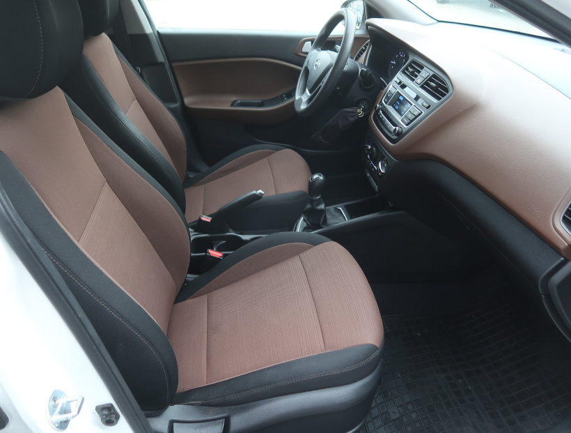 Hyundai i20, 2016