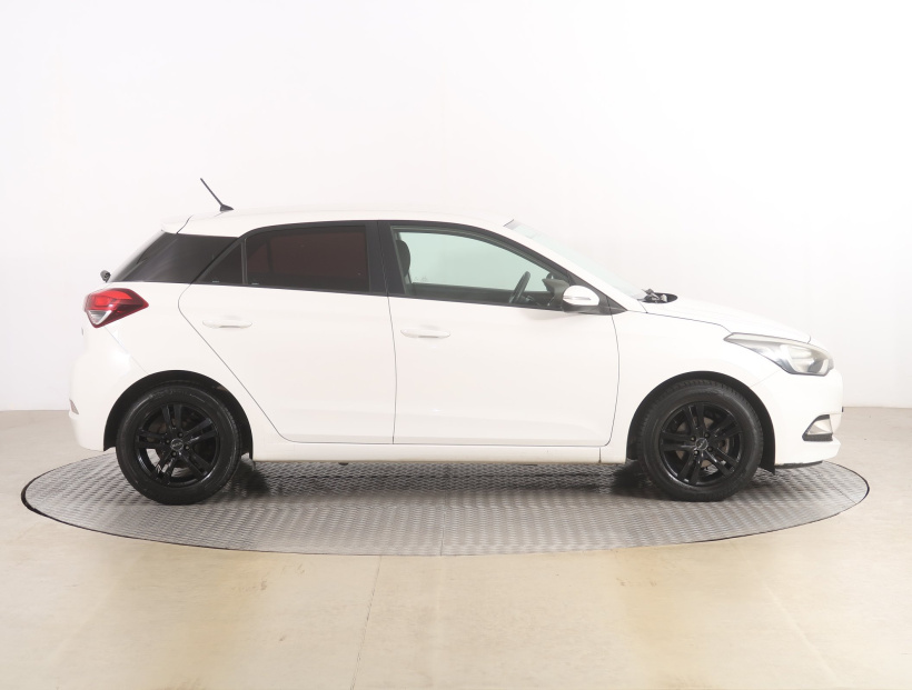 Hyundai i20, 2016
