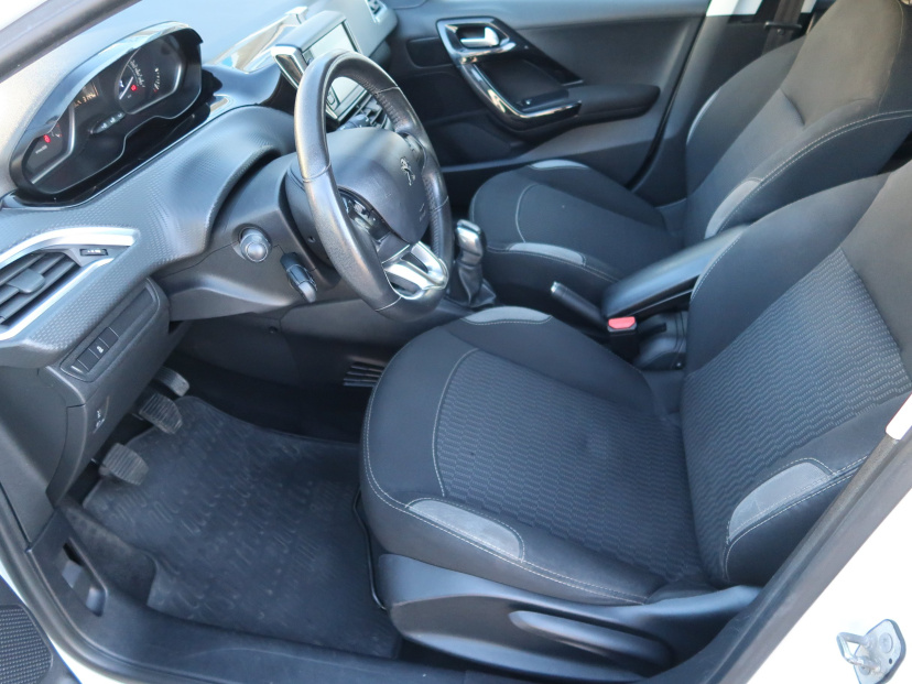 Peugeot 208, 2016