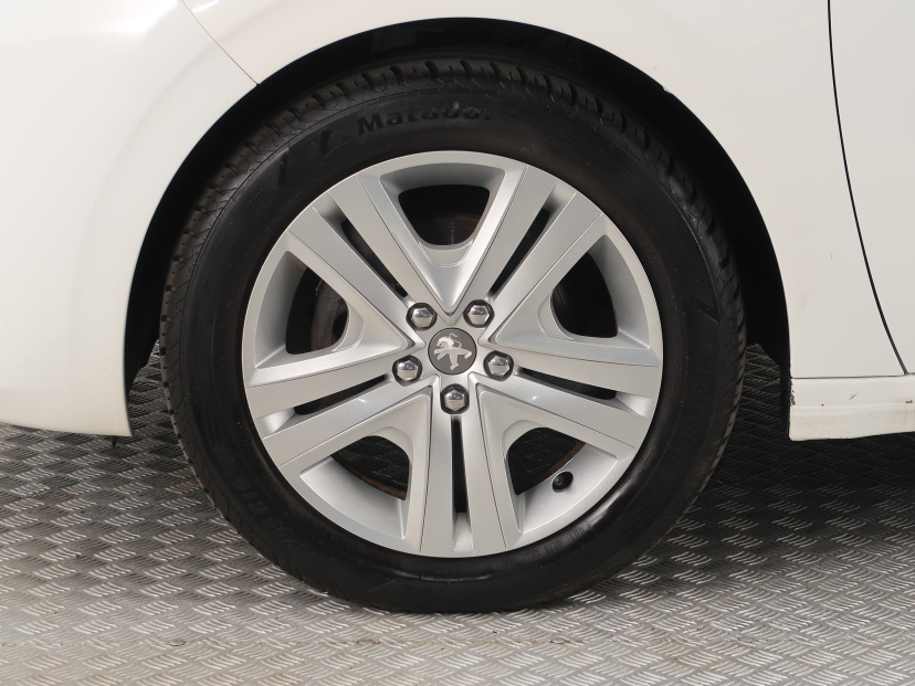 Peugeot 208, 2016