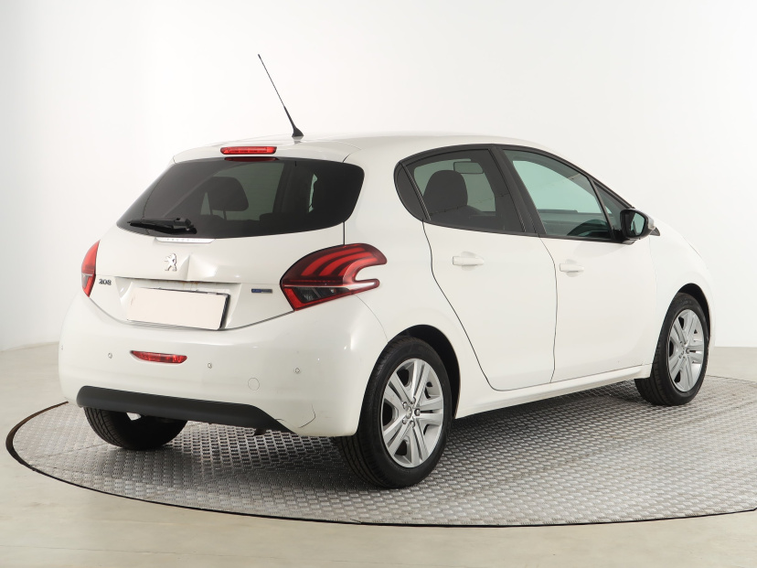 Peugeot 208, 2016
