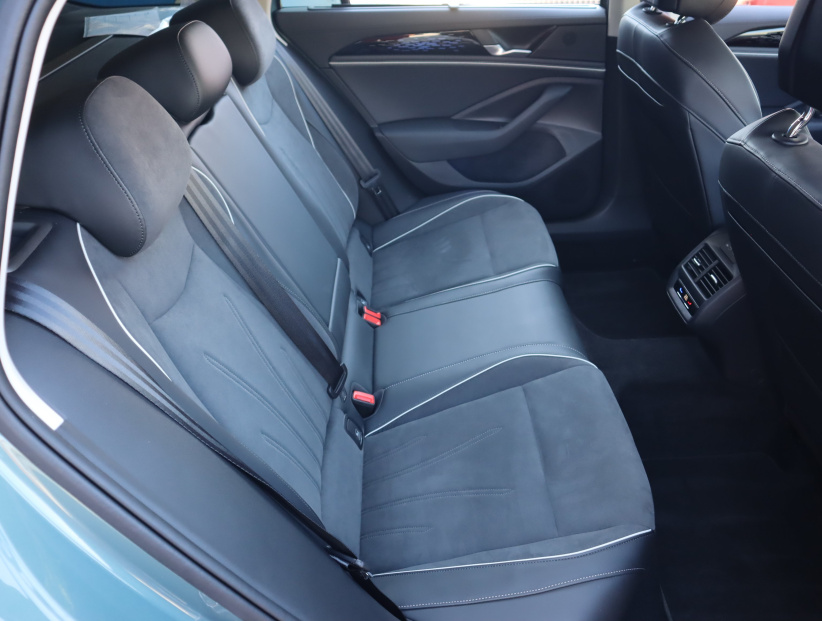 Volkswagen Passat, 2025