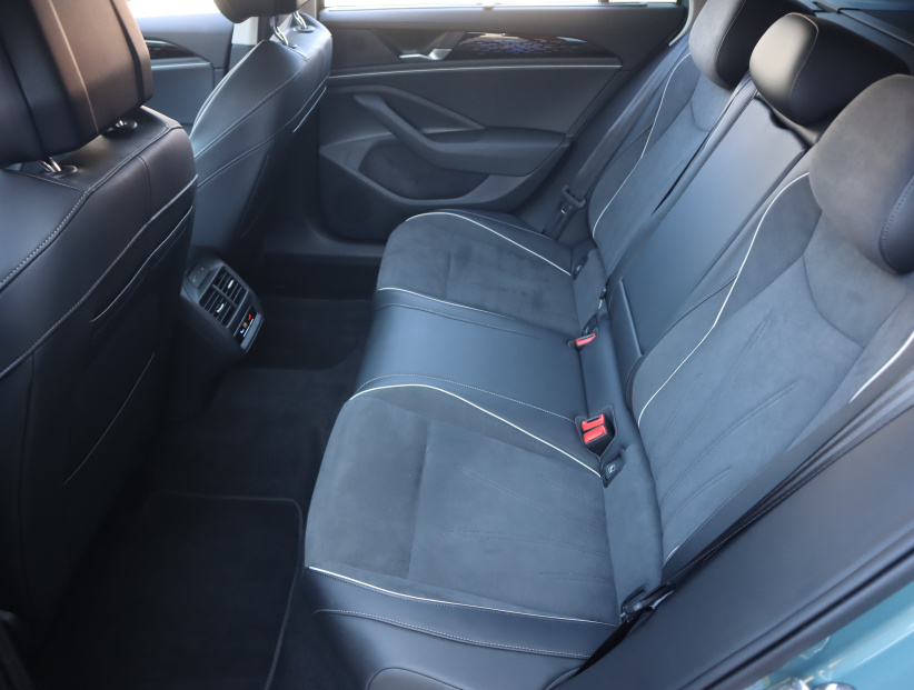 Volkswagen Passat, 2025