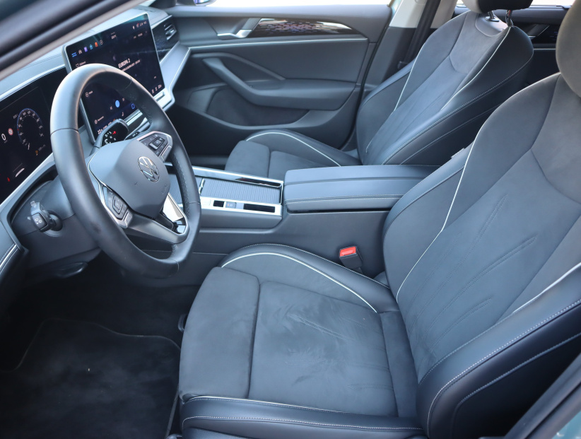 Volkswagen Passat, 2025