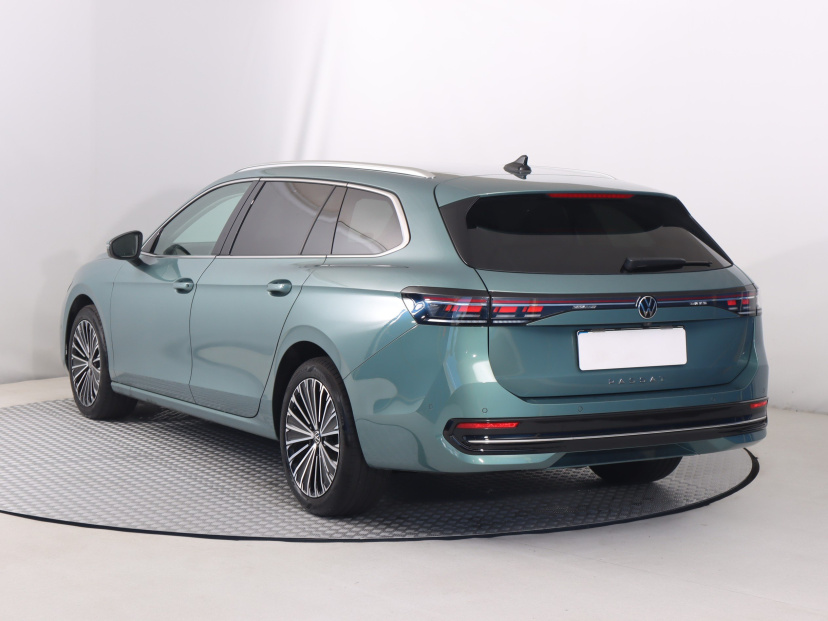 Volkswagen Passat, 2025