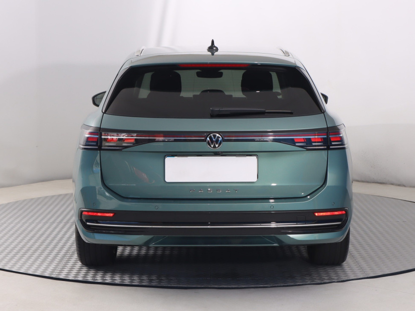 Volkswagen Passat, 2025