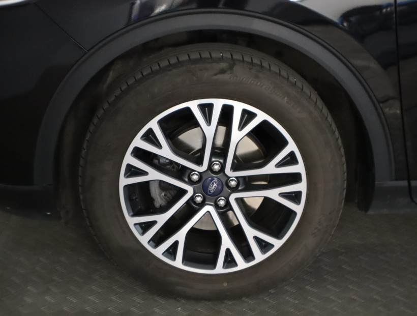 Ford Kuga, 2021