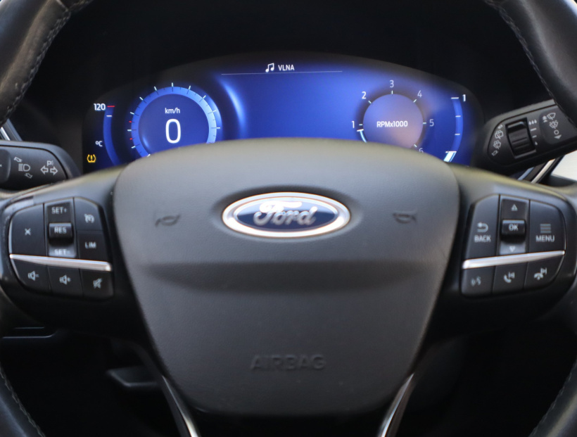 Ford Kuga, 2021