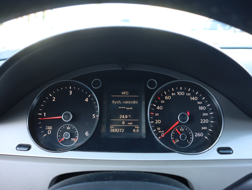 Volkswagen Passat, 2010