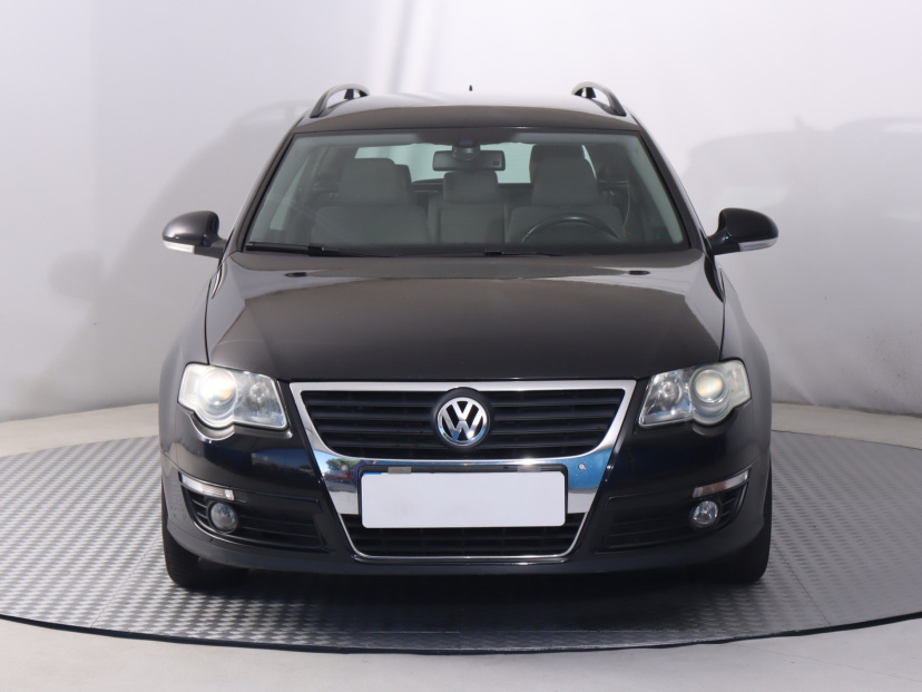 Volkswagen Passat, 2010