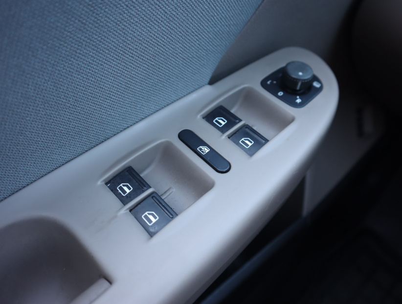 Volkswagen Passat, 2010