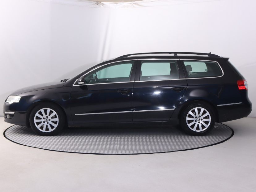 Volkswagen Passat, 2010