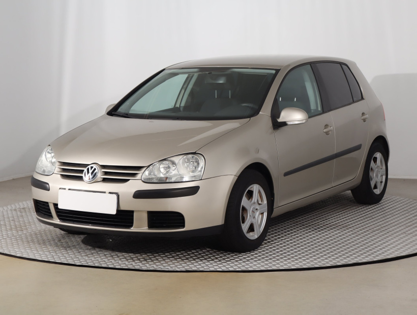 Volkswagen Golf, 2005