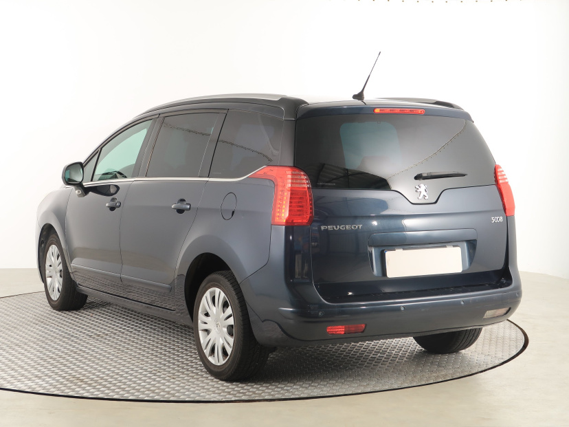 Peugeot 5008, 2013
